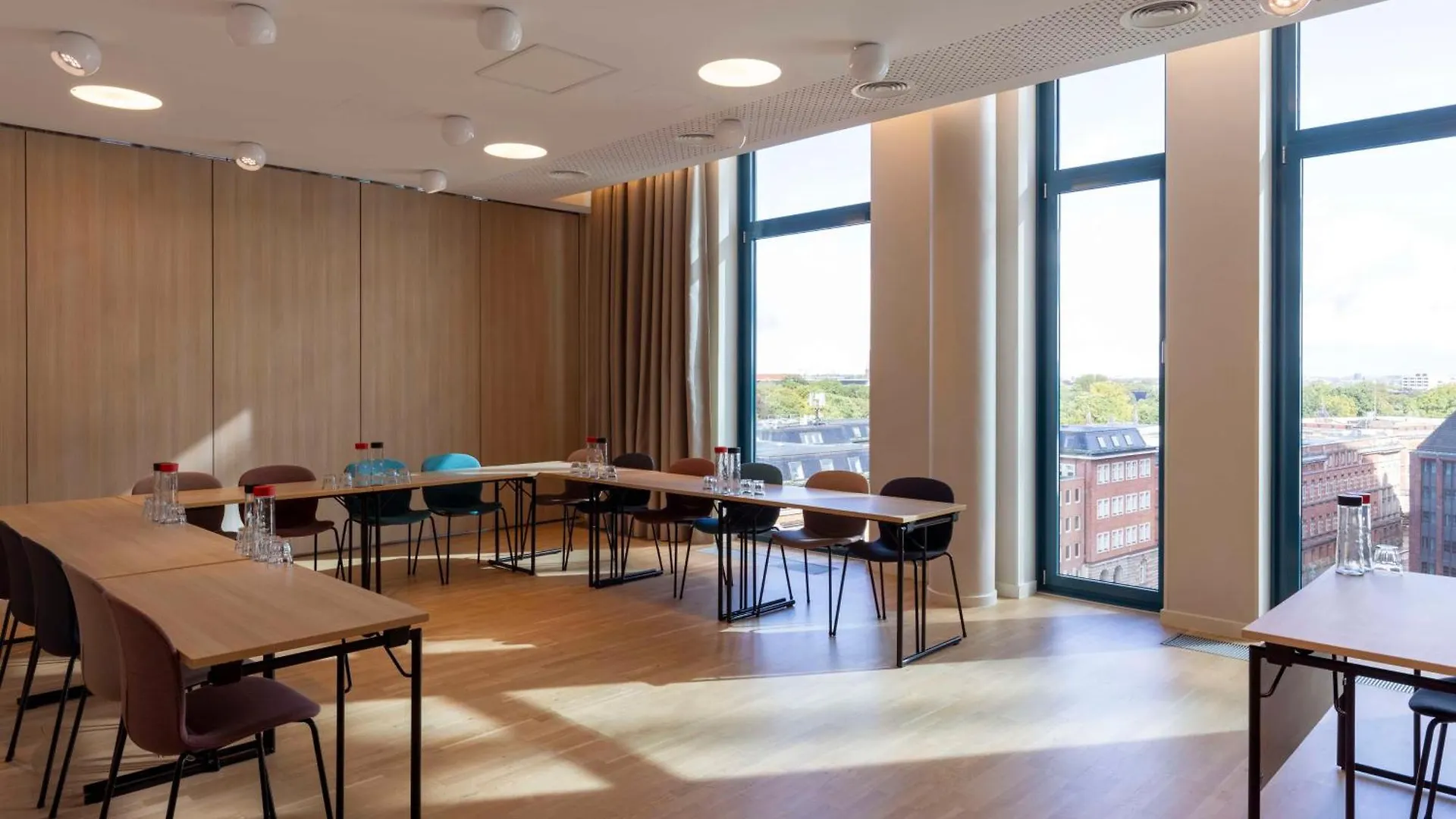 Scandic Hamburg Emporio Hotel