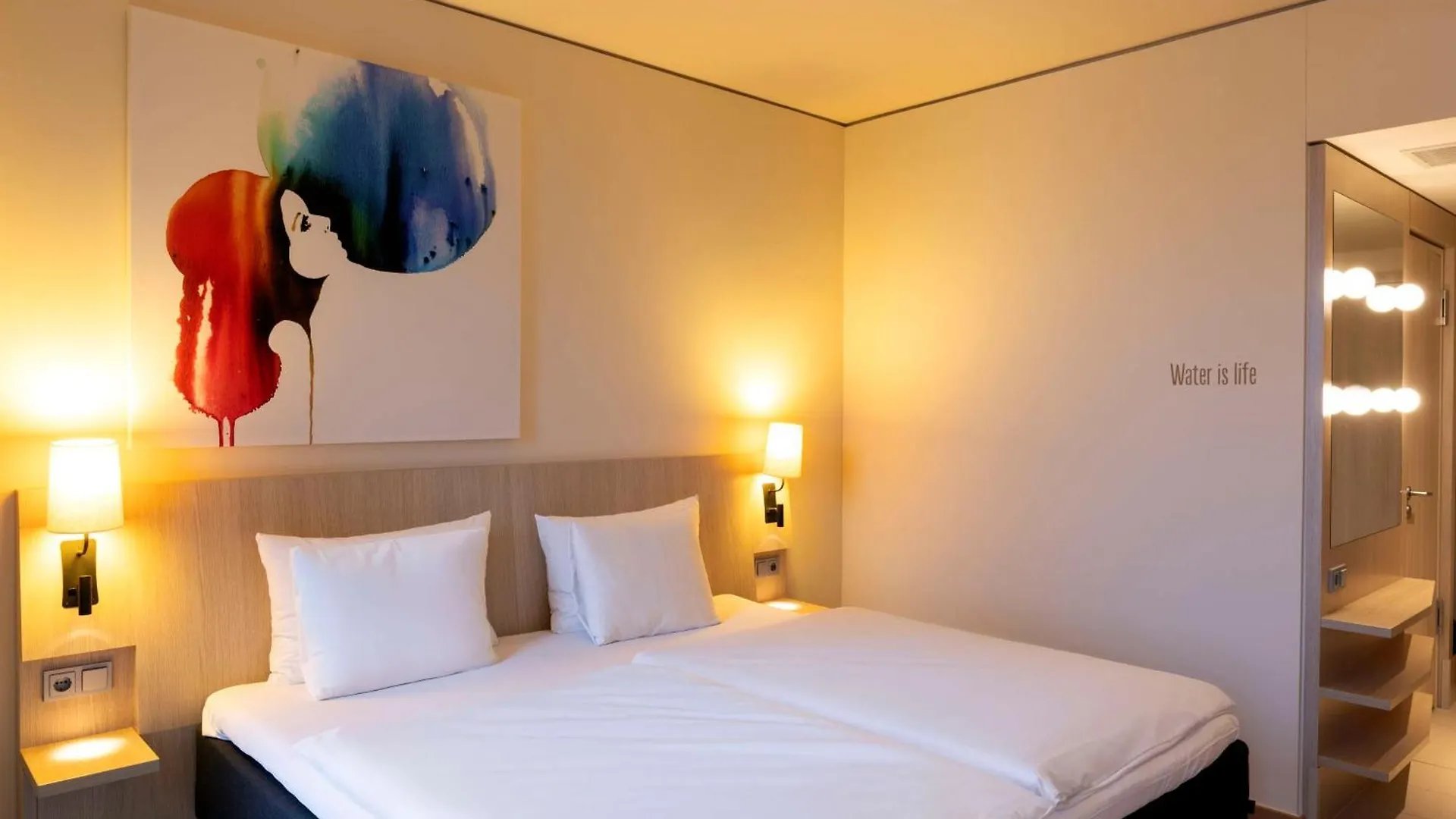 Scandic Hamburg Emporio Hotel